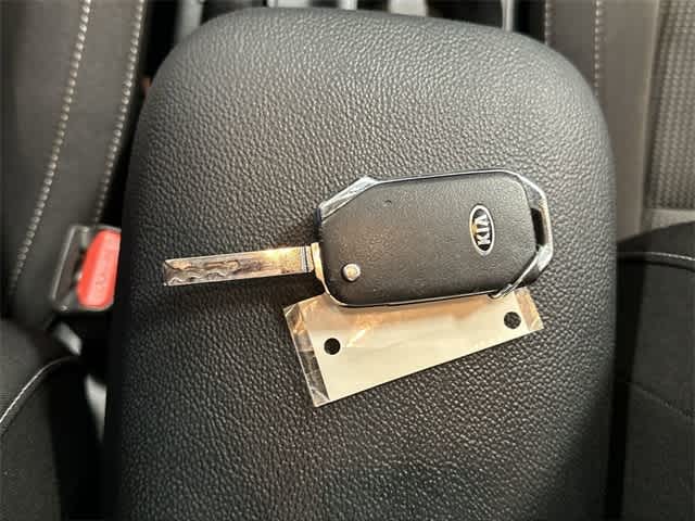 Thumbnail: 2019 Kia Forte - 32