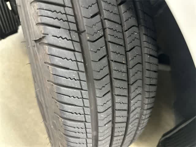 Thumbnail: 2018 Kia Forte - 29