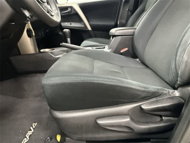 Thumbnail: 2015 Toyota RAV4 - 26