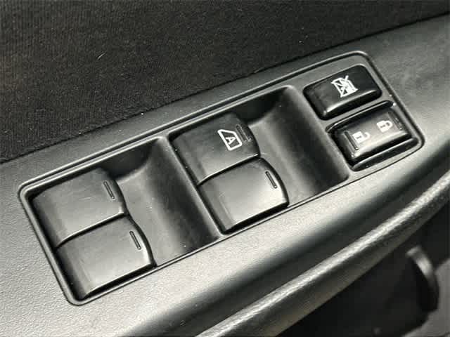 Thumbnail: 2012 Subaru Outback - 20