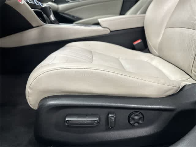 Thumbnail: 2018 Honda Accord - 24