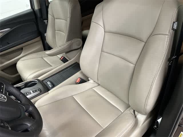 Thumbnail: 2022 Honda Pilot - 10