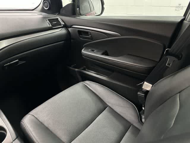 Thumbnail: 2023 Honda Passport - 13