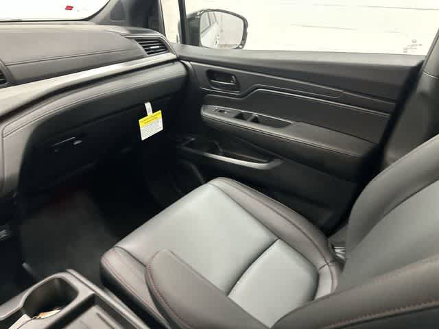 Thumbnail: 2026 Honda Odyssey - 13