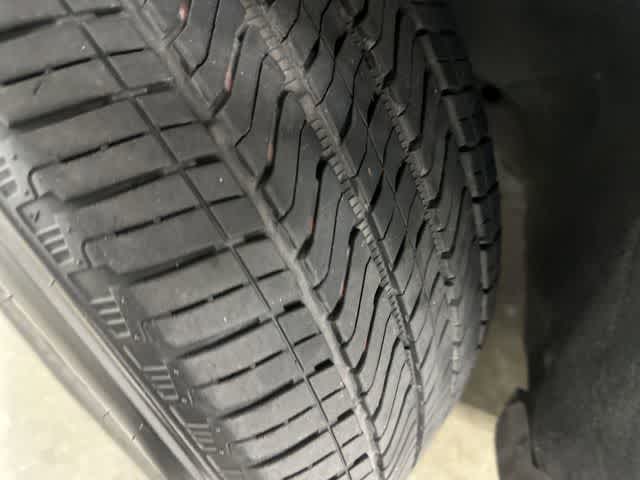 Thumbnail: 2021 GMC Yukon XL - 28