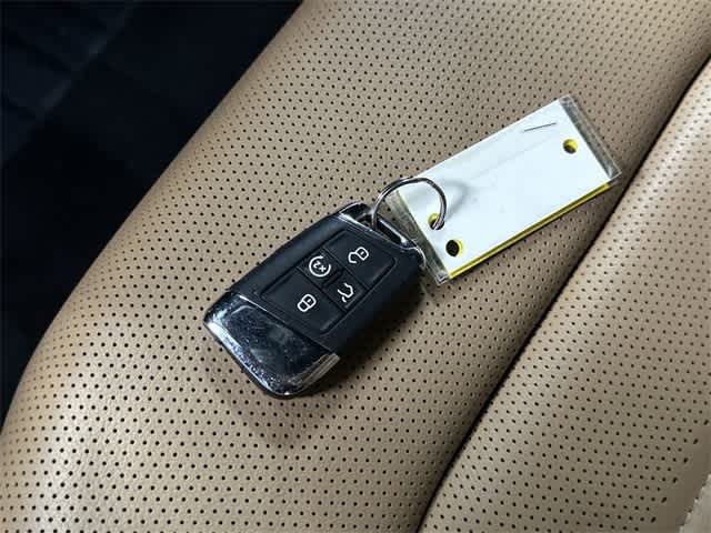 Thumbnail: 2022 Volkswagen Atlas - 33