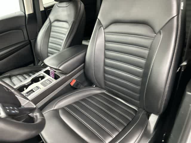 Thumbnail: 2022 Ford Edge - 10