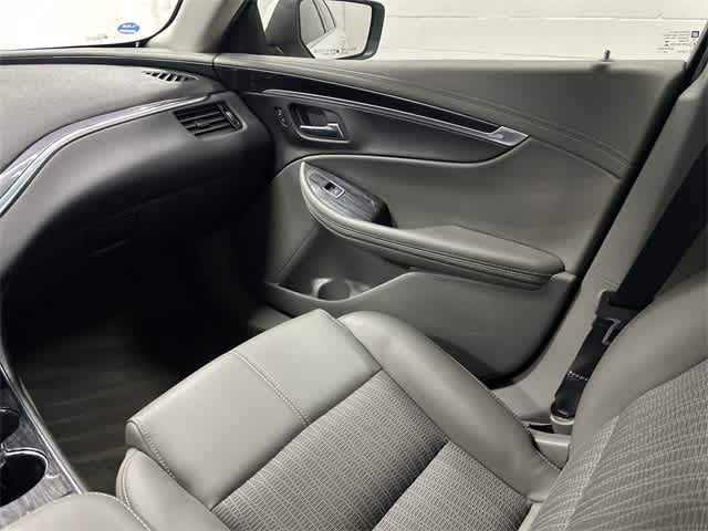 Thumbnail: 2016 Chevrolet Impala - 13