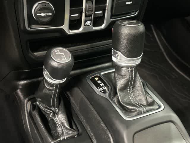 Thumbnail: 2024 Jeep Wrangler - 24