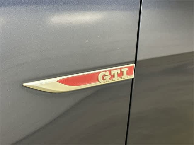 Thumbnail: 2016 Volkswagen Golf - 30
