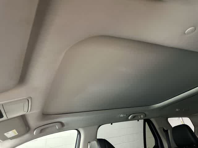 2023 Honda Pilot Touring - Photo 28