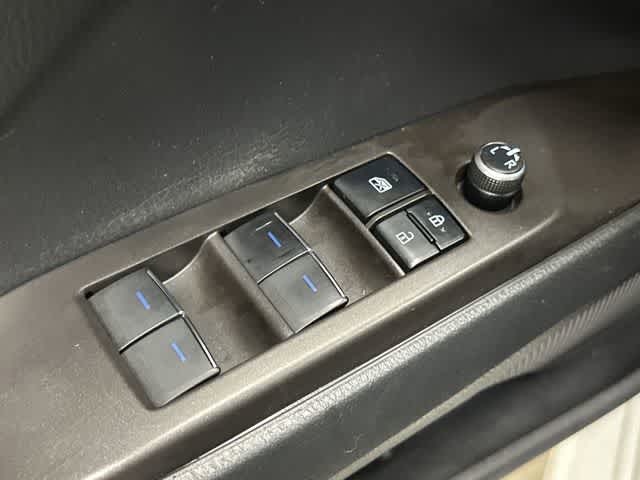 Thumbnail: 2021 Toyota Camry - 20