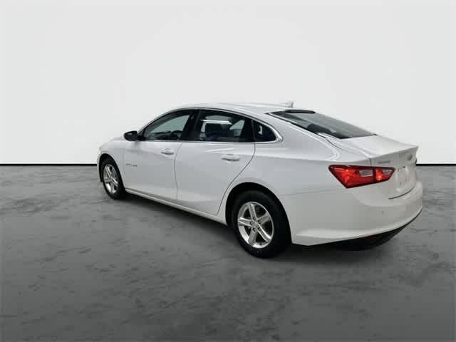 Thumbnail: 2024 Chevrolet Malibu - 9