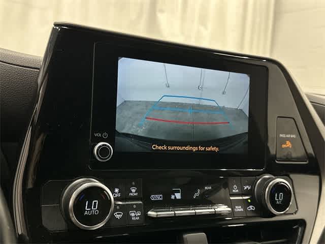 Thumbnail: 2023 Toyota Highlander - 22