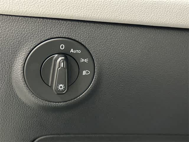 Thumbnail: 2024 Volkswagen Taos - 19