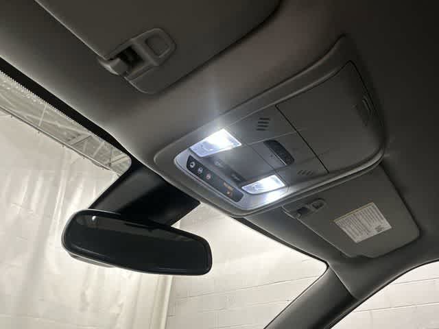 Thumbnail: 2021 Chevrolet Blazer - 21