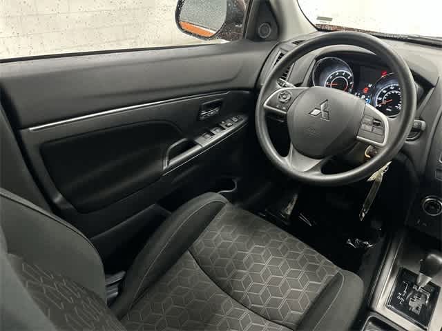 Thumbnail: 2024 Mitsubishi Outlander Sport - 12