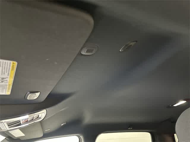 Thumbnail: 2025 RAM 1500 - 28