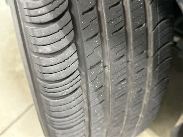 Thumbnail: 2022 Ford Edge - 29