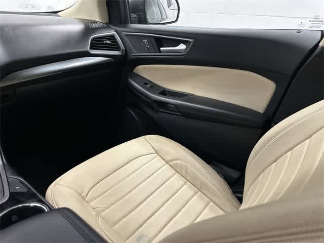 Thumbnail: 2018 Ford Edge - 13