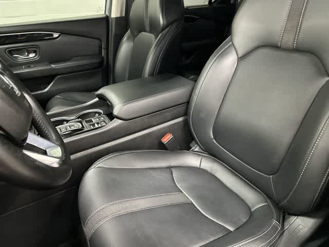 2023 Honda Pilot Touring - Photo 10