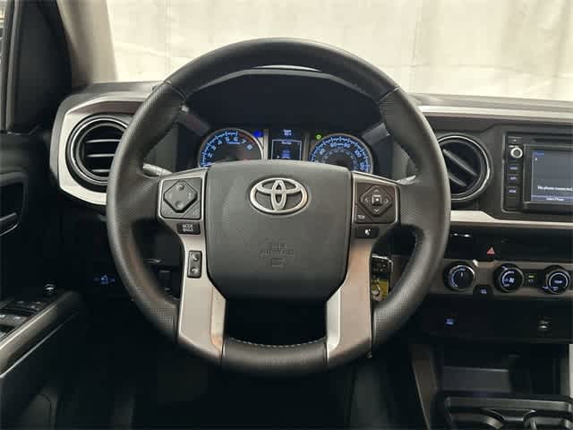Thumbnail: 2016 Toyota Tacoma - 15