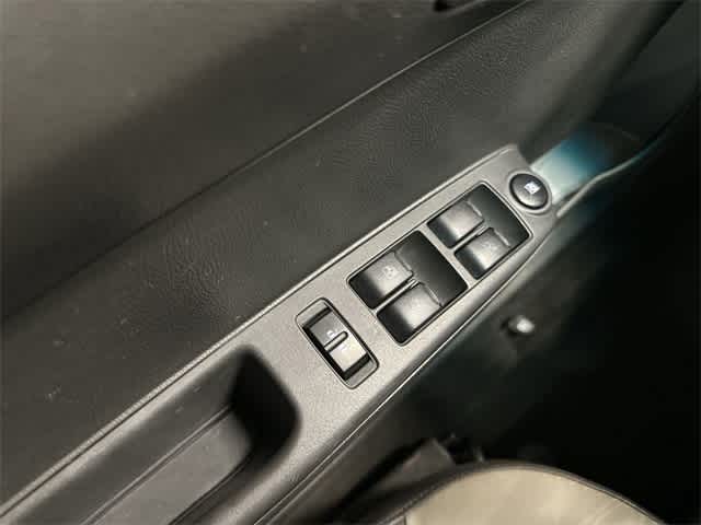 2014 Chevrolet Spark LT 21