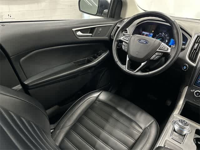 Thumbnail: 2022 Ford Edge - 12