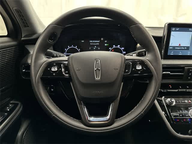 2022 Lincoln Corsair Standard 15