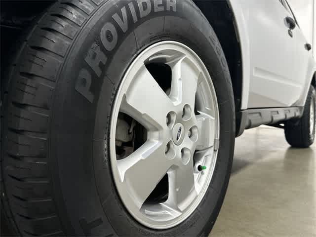 Thumbnail: 2012 Ford Escape - 27