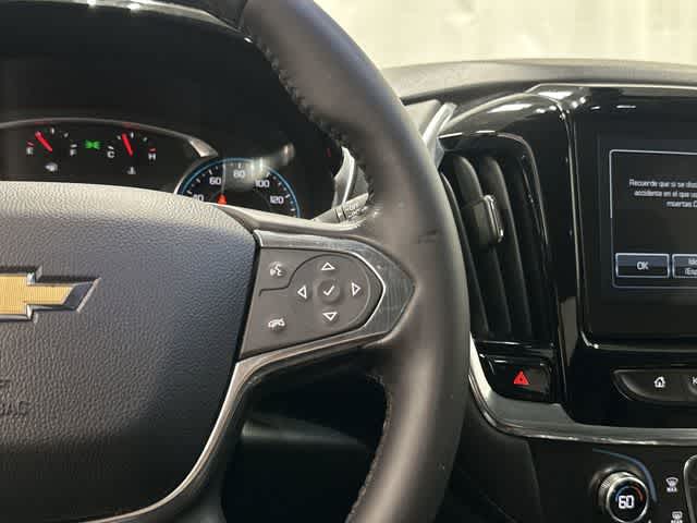 Thumbnail: 2019 Chevrolet Traverse - 18