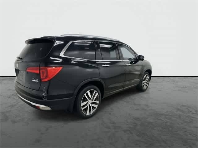 Thumbnail: 2016 Honda Pilot - 4