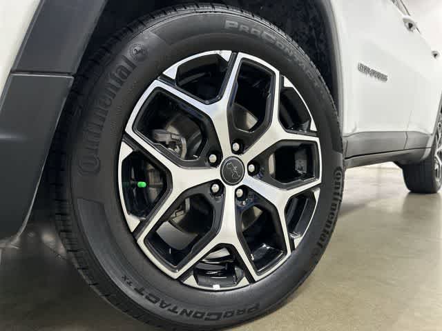 Thumbnail: 2025 Jeep Compass - 28