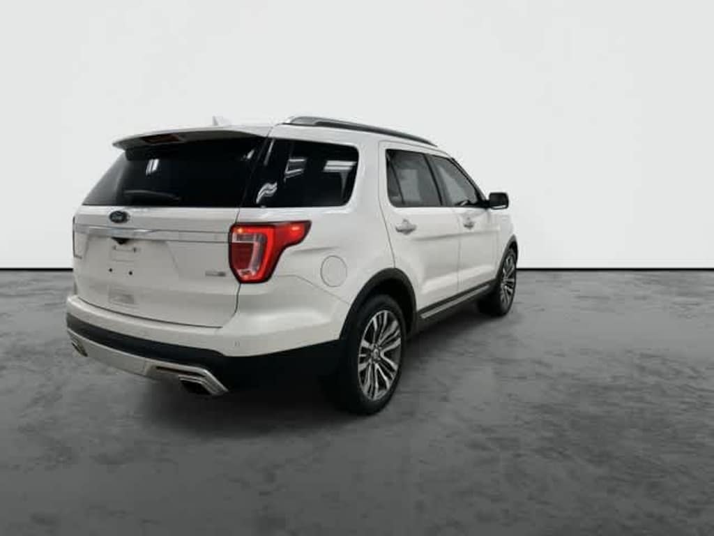 Used 2017 Ford Explorer Platinum SUV