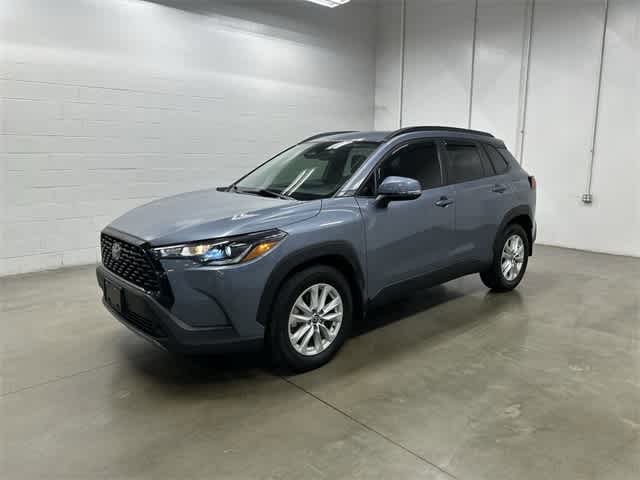 Thumbnail: 2023 Toyota Corolla Cross - 8