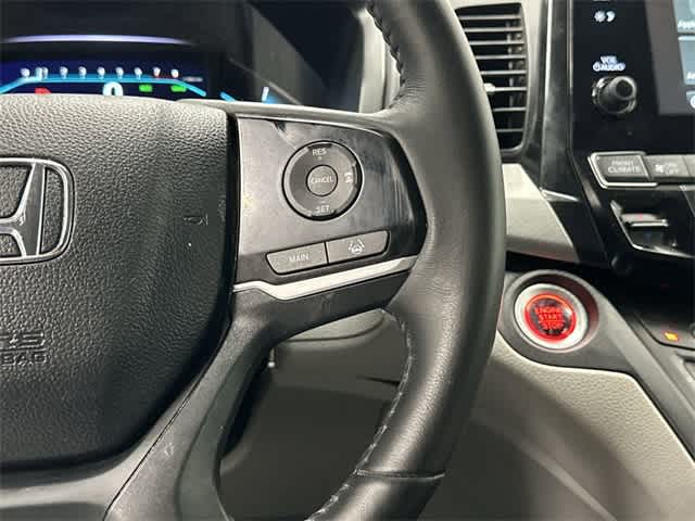 Thumbnail: 2019 Honda Odyssey - 18