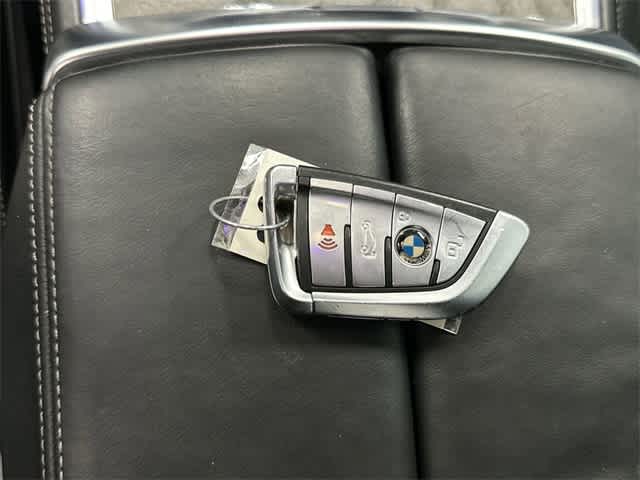 Thumbnail: 2022 BMW 8 Series - 33