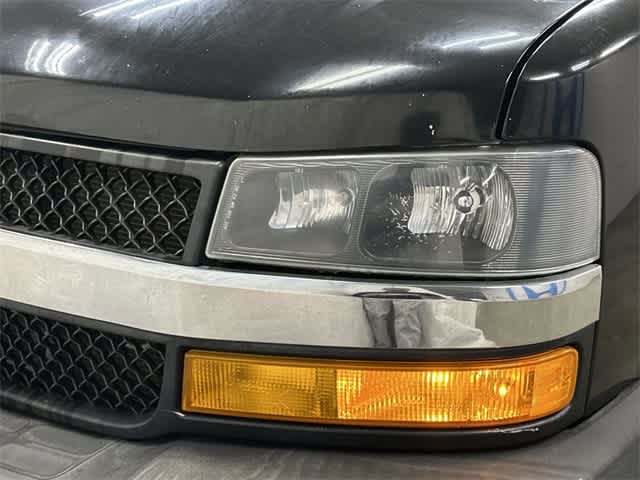 Thumbnail: 2018 Chevrolet Express - 28