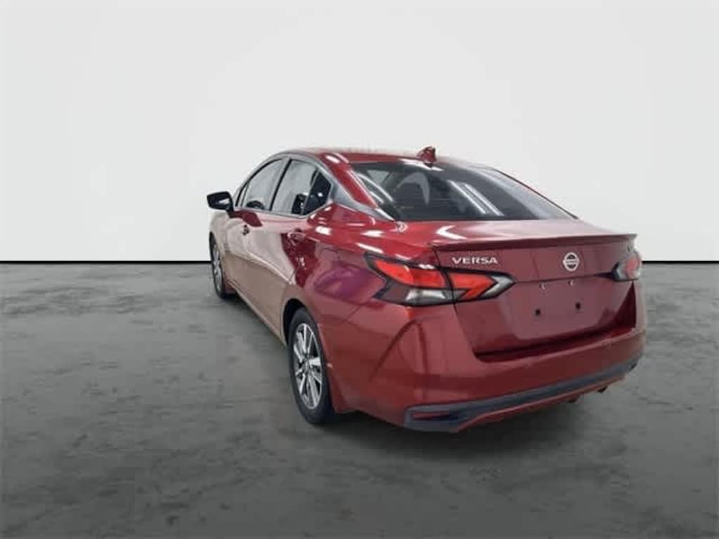 Used 2020 Nissan Versa 1.6 SV Sedan