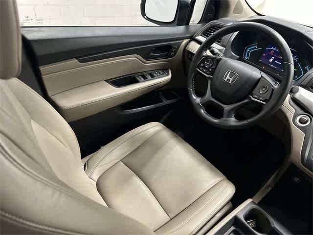 Thumbnail: 2018 Honda Odyssey - 12