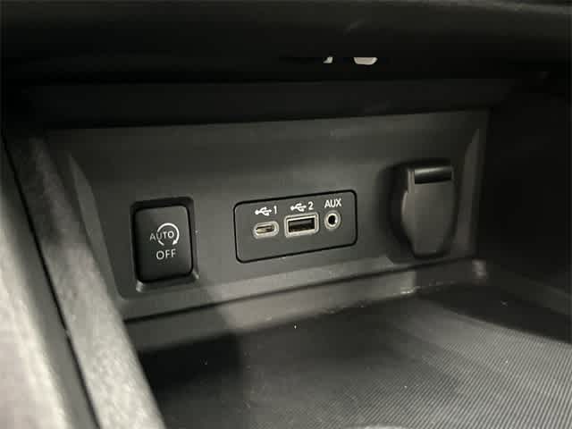 Thumbnail: 2024 Nissan Sentra - 25