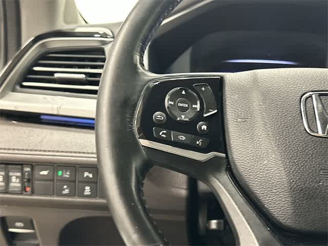 Thumbnail: 2018 Honda Odyssey - 17