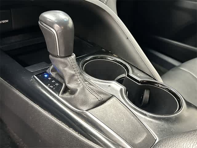 Thumbnail: 2020 Toyota Camry - 24