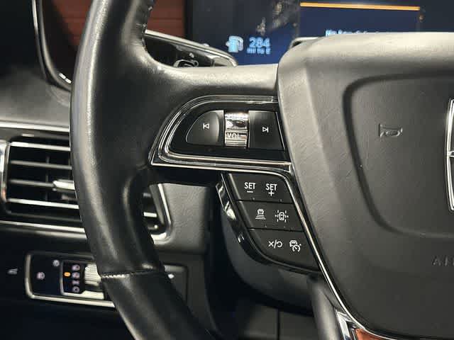 Thumbnail: 2024 Lincoln Navigator - 17