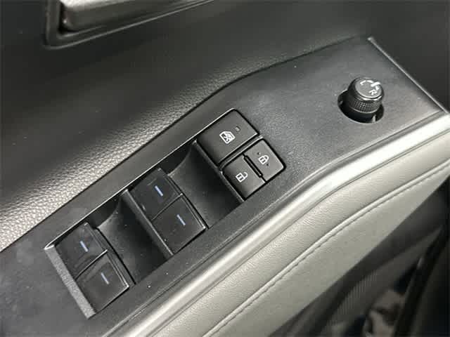 Thumbnail: 2023 Toyota Highlander - 19