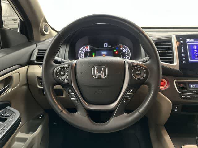 Thumbnail: 2017 Honda Pilot - 15