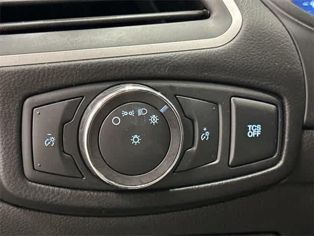 Thumbnail: 2022 Ford Edge - 19