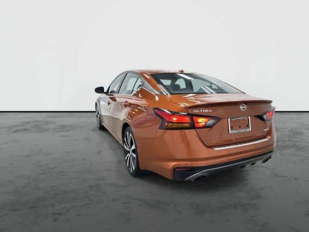 Used 2022 Nissan Altima 2.0 SR Sedan