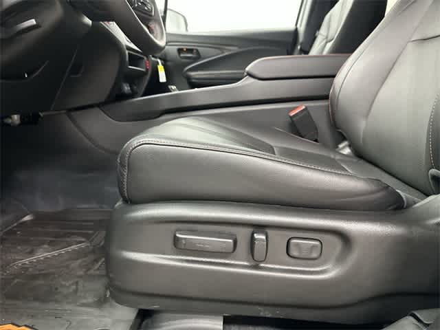 Thumbnail: 2025 Honda Ridgeline - 27