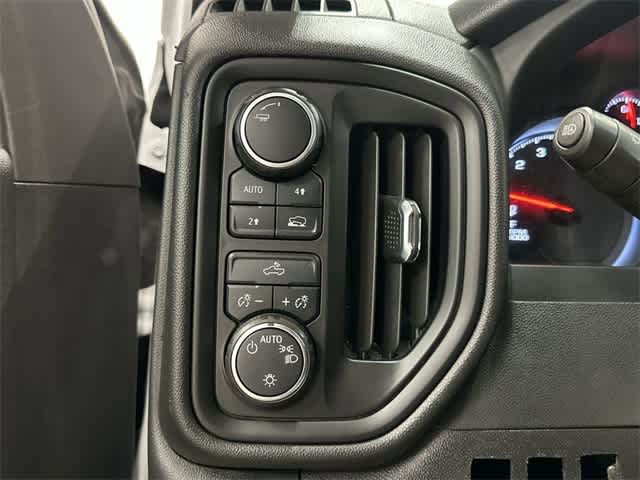 Thumbnail: 2023 Chevrolet Silverado 1500 - 18